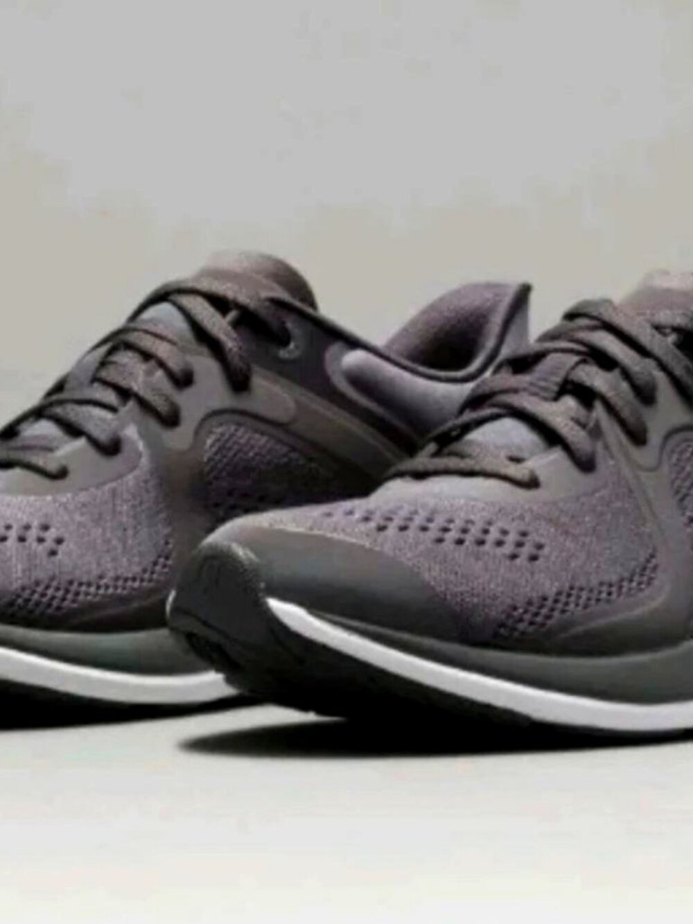 Lululemon Chargefeel low workout shoe